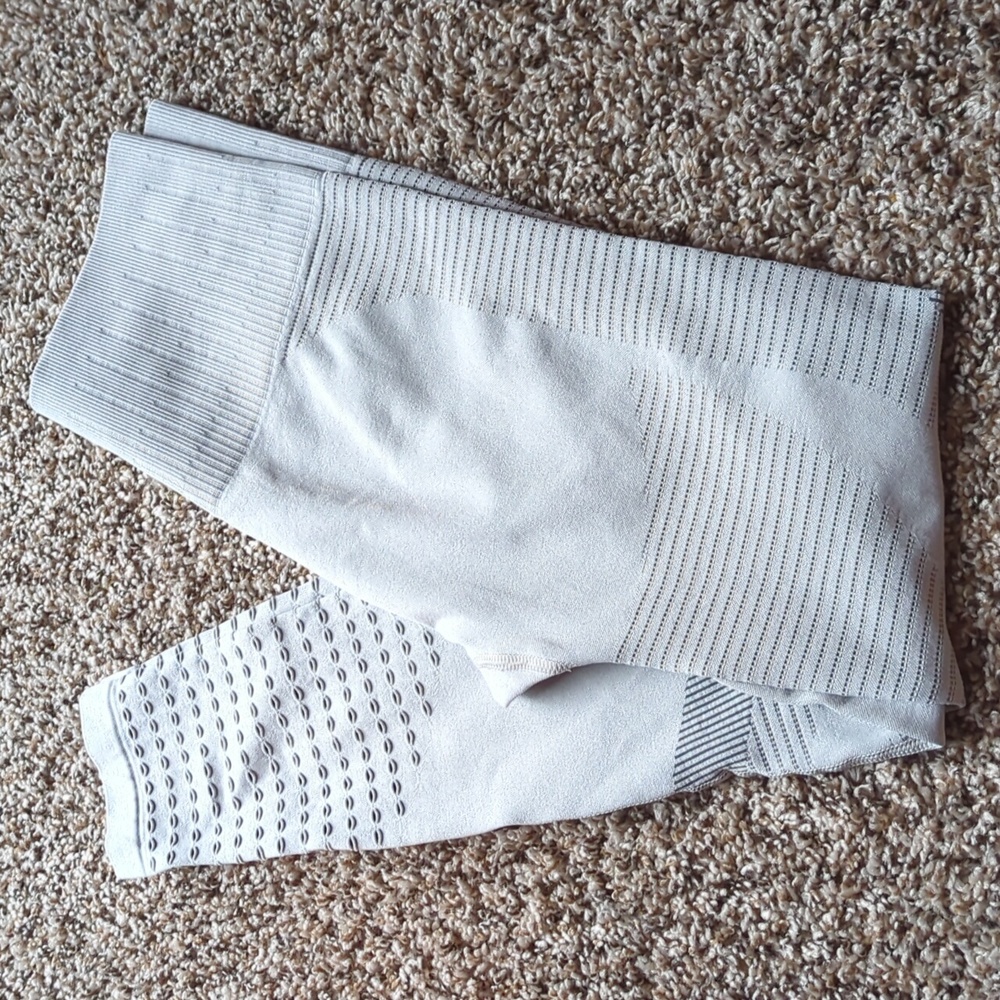Seamless leggings
